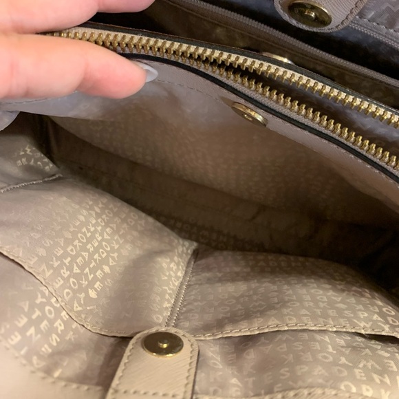 Kate Spade Light Beige Crossbody/Handheld Purse - Picture 4 of 7